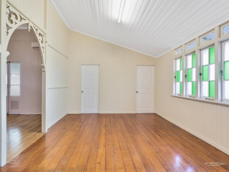 60 Charles Street, Berserker QLD 4701